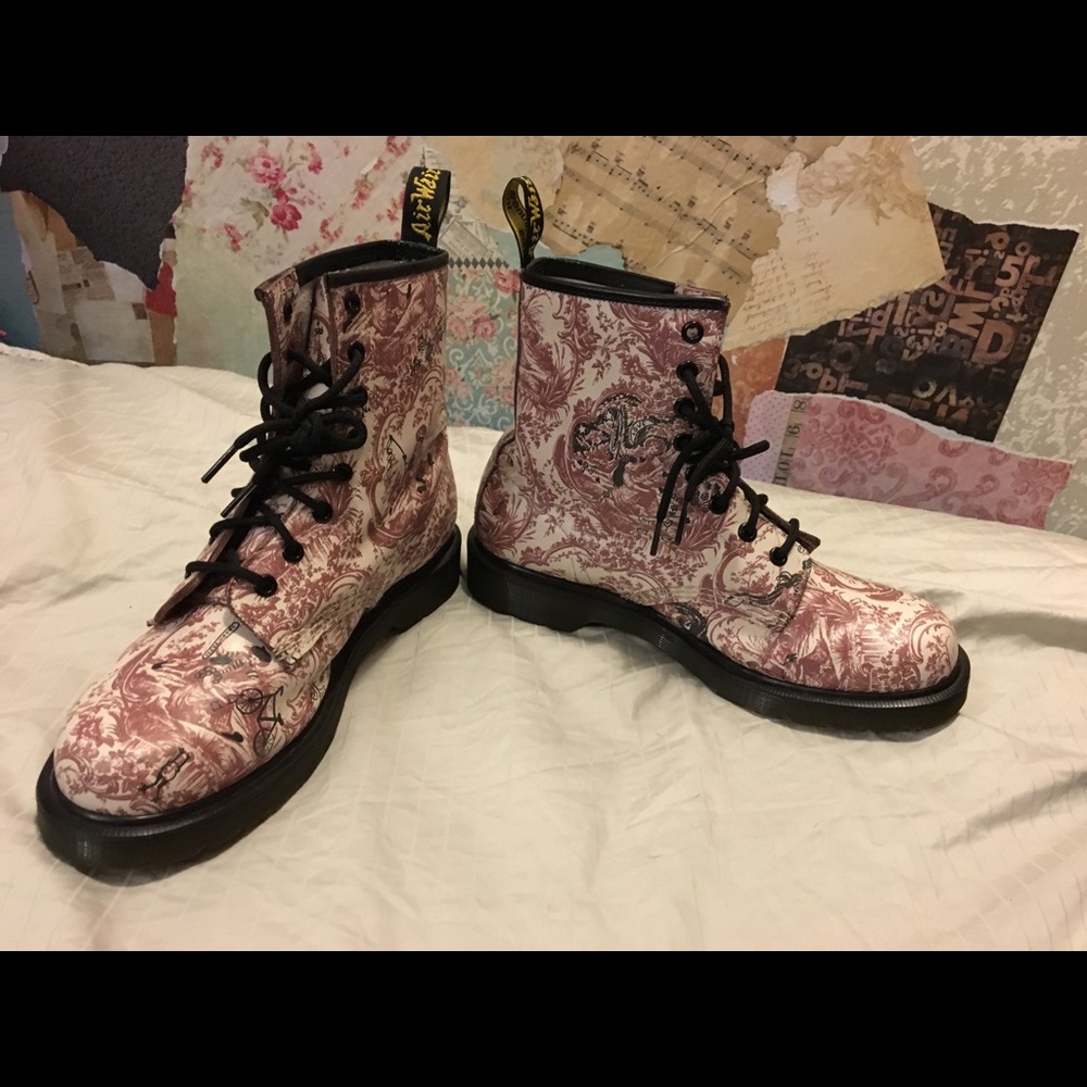 Dr. Martens 1460 cherry red/white vandalized jouy